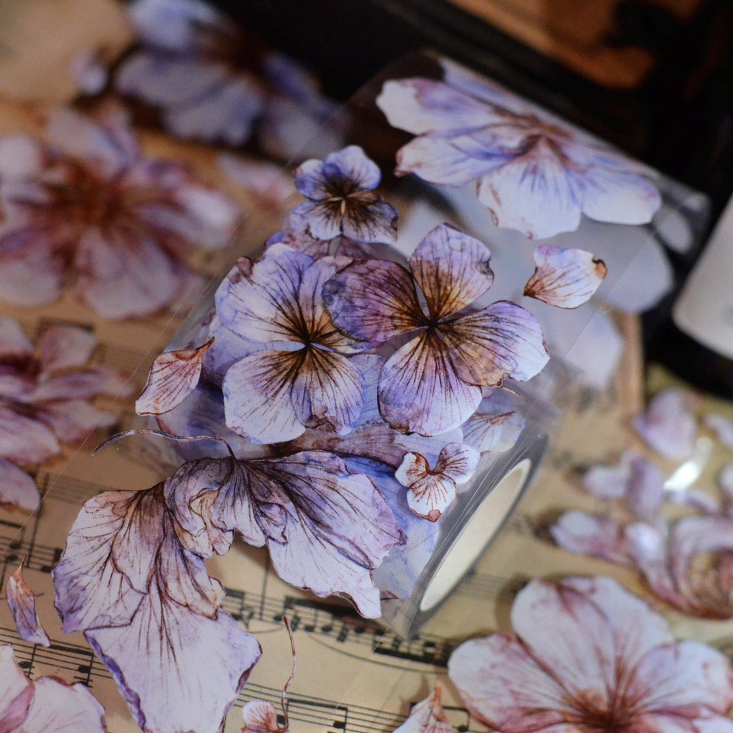 5.5cm*150cm Vintage Big Blonde Tone Flower Tape