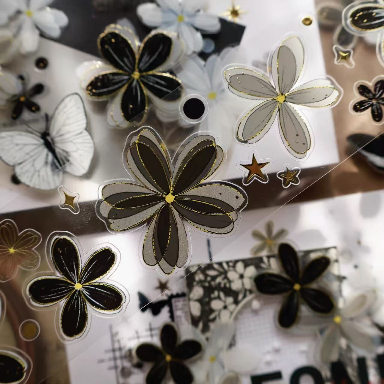 4cm*100cm Black-White Floral Tape