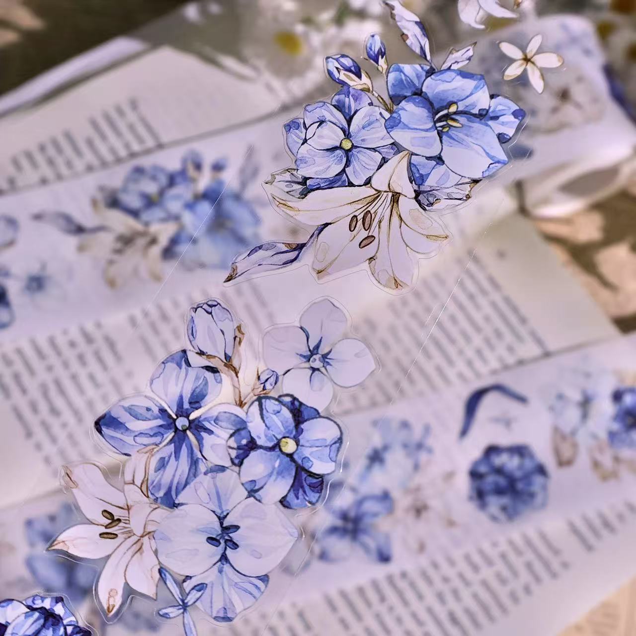 5.5cm*100cm Vintage Blue and White Floral Tape