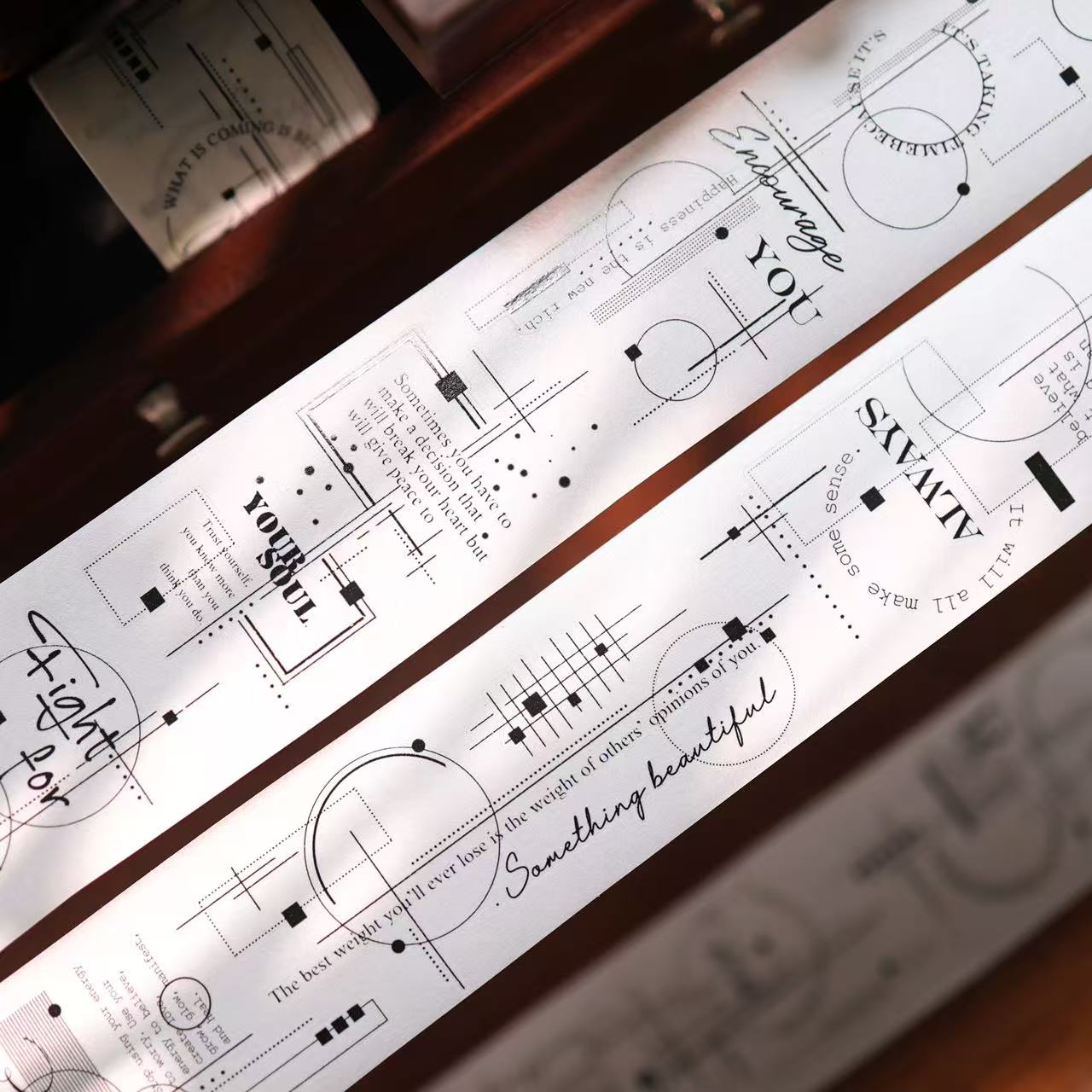 4.5cm*100cm Frames and Lines Tape