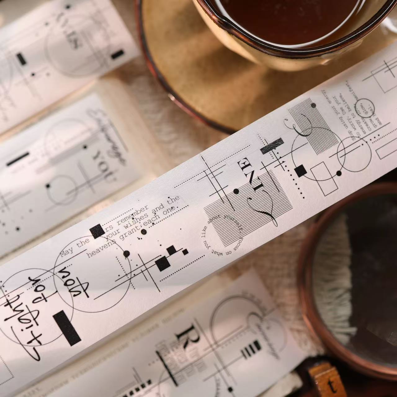 4.5cm*100cm Frames and Lines Tape