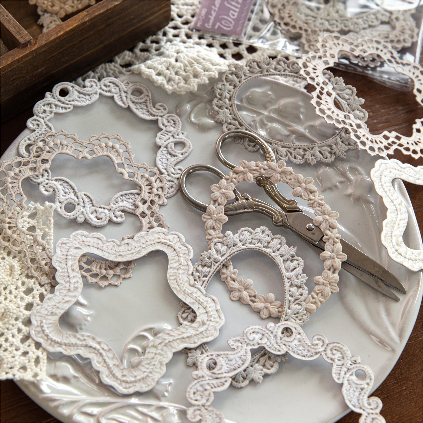 Crochet Floral Letter Frame Papers